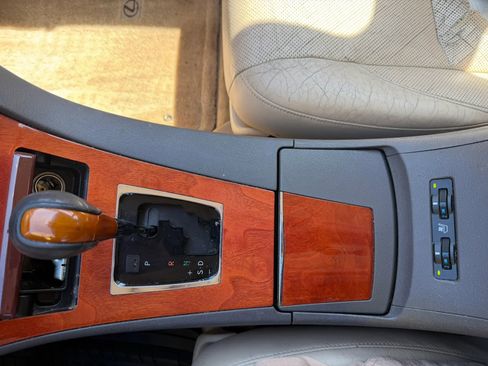 Used 2010 Lexus ES 350 image 23