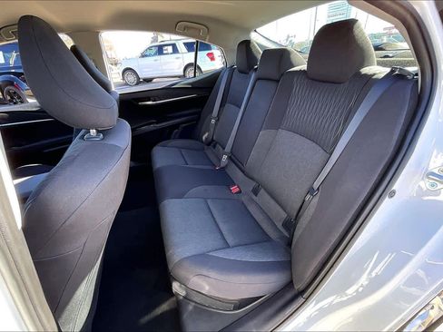 Used 2025 Toyota Camry LE image 20