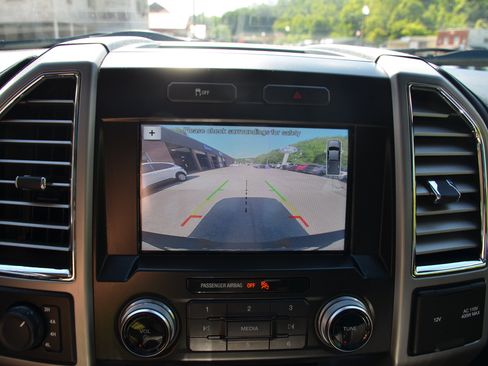 Used 2016 Ford F150 Lariat w/ Equipment Group 502A Luxury AWD/4WD image 60