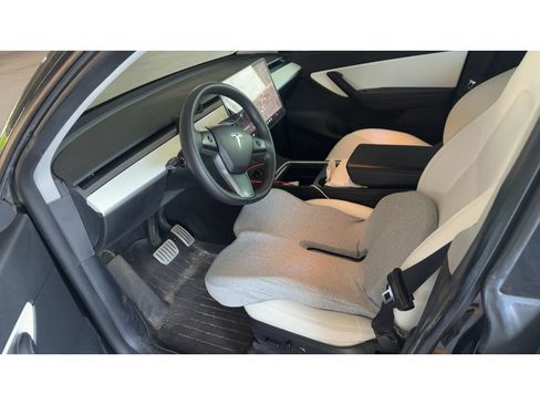 Used 2021 Tesla Model Y Performance AWD/4WD image 7