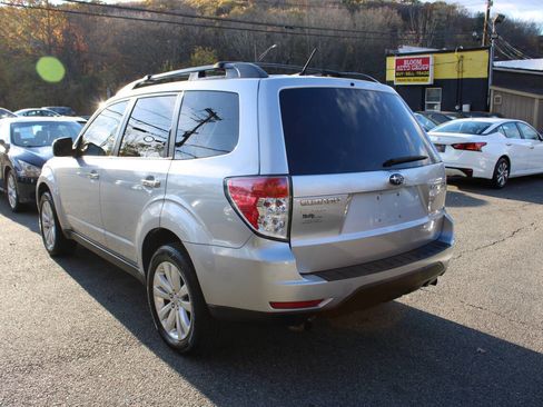 Used 2012 Subaru Forester 2.5X Premium w/ All-Weather Pkg image 10