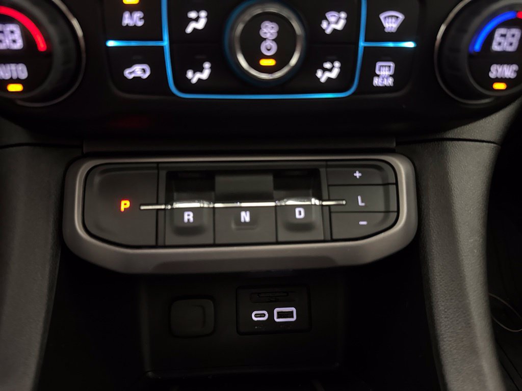 Used 2023 GMC Acadia AT4 w/ Technology Package AWD/4WD image 47