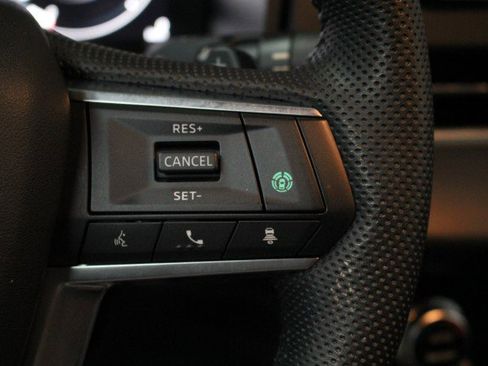 Used 2023 Mitsubishi Outlander SEL image 11