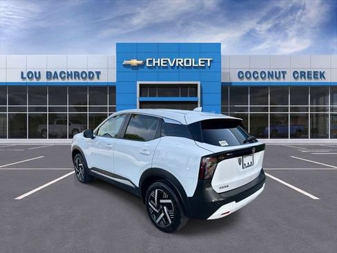Used 2025 Nissan Kicks SV FWD image 6