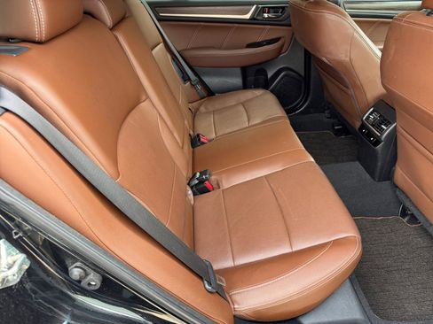 Used 2017 Subaru Outback 2.5i Touring w/ Popular Package #5A image 13