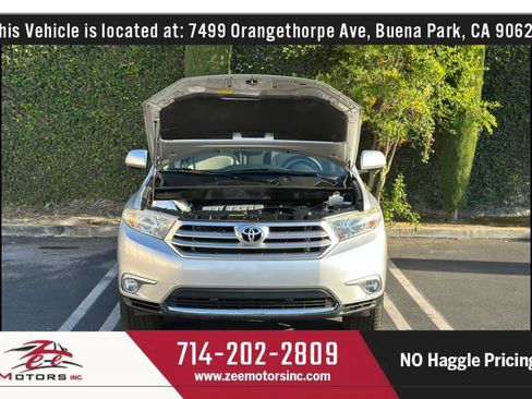 Used 2011 Toyota Highlander 2WD w/ Tech Pkg image 16