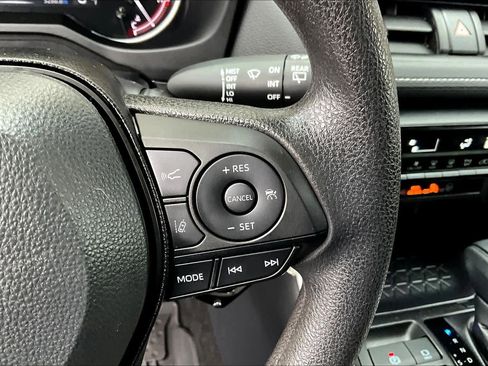Certified 2025 Toyota RAV4 LE image 22