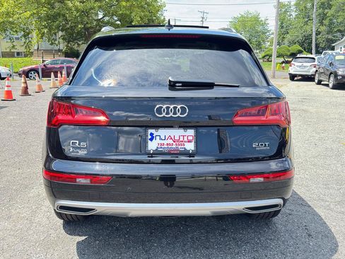 Used 2018 Audi Q5 2.0T Premium Plus w/ Premium Plus Package AWD/4WD image 6