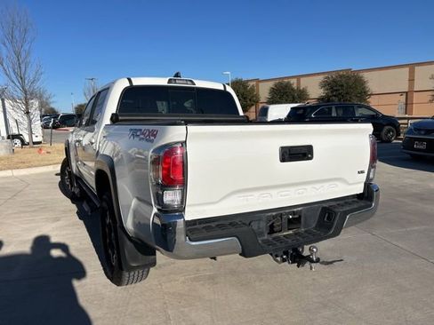 Used 2023 Toyota Tacoma TRD Off-Road image 6