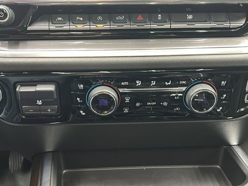 Used 2024 Chevrolet Silverado 1500 High Country w/ High Country Premium Package image 25