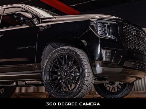 Used 2024 GMC Yukon XL Denali w/ Denali Reserve Package image 12