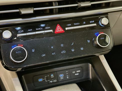 Used 2025 Hyundai Tucson SEL AWD/4WD image 24