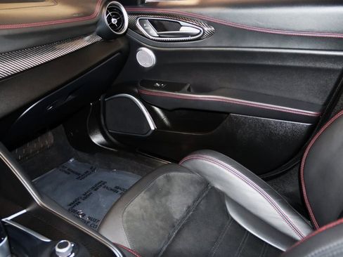 Used 2018 Alfa Romeo Giulia Quadrifoglio w/ Driver Assist Dynamic Package image 55