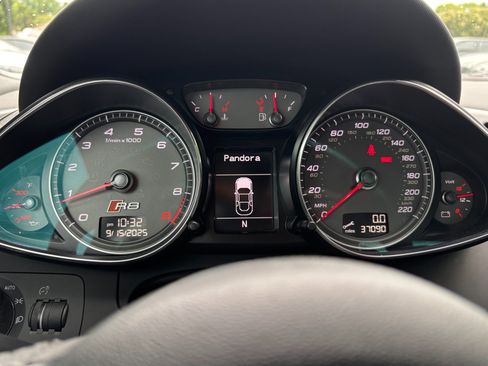 Used 2014 Audi R8 V8 AWD/4WD image 34