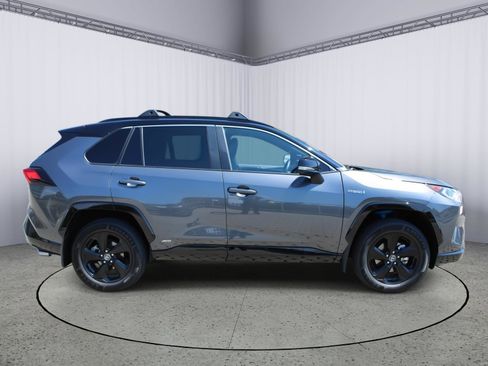 Used 2020 Toyota RAV4 XSE AWD/4WD image 9