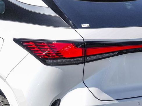 Used 2025 Lexus RX 350h w/ Convenience Package AWD/4WD image 8