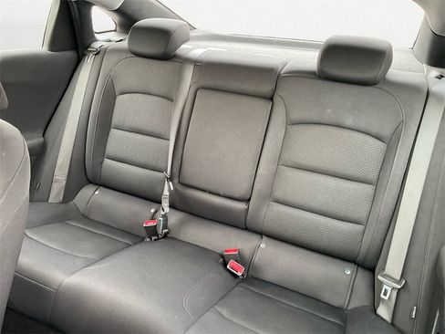 Used 2024 Chevrolet Malibu LT image 9