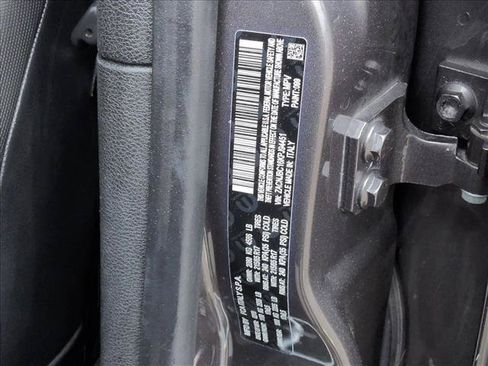 Used 2019 Jeep Renegade Trailhawk AWD/4WD image 24