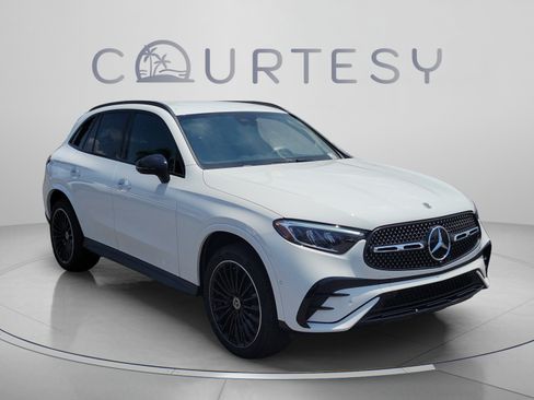 Certified 2026 Mercedes-Benz GLC 300 image 4