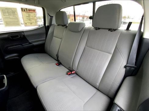 Used 2019 Toyota Tacoma SR AWD/4WD image 25