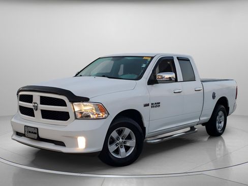 Used 2018 RAM 1500 Express image 2