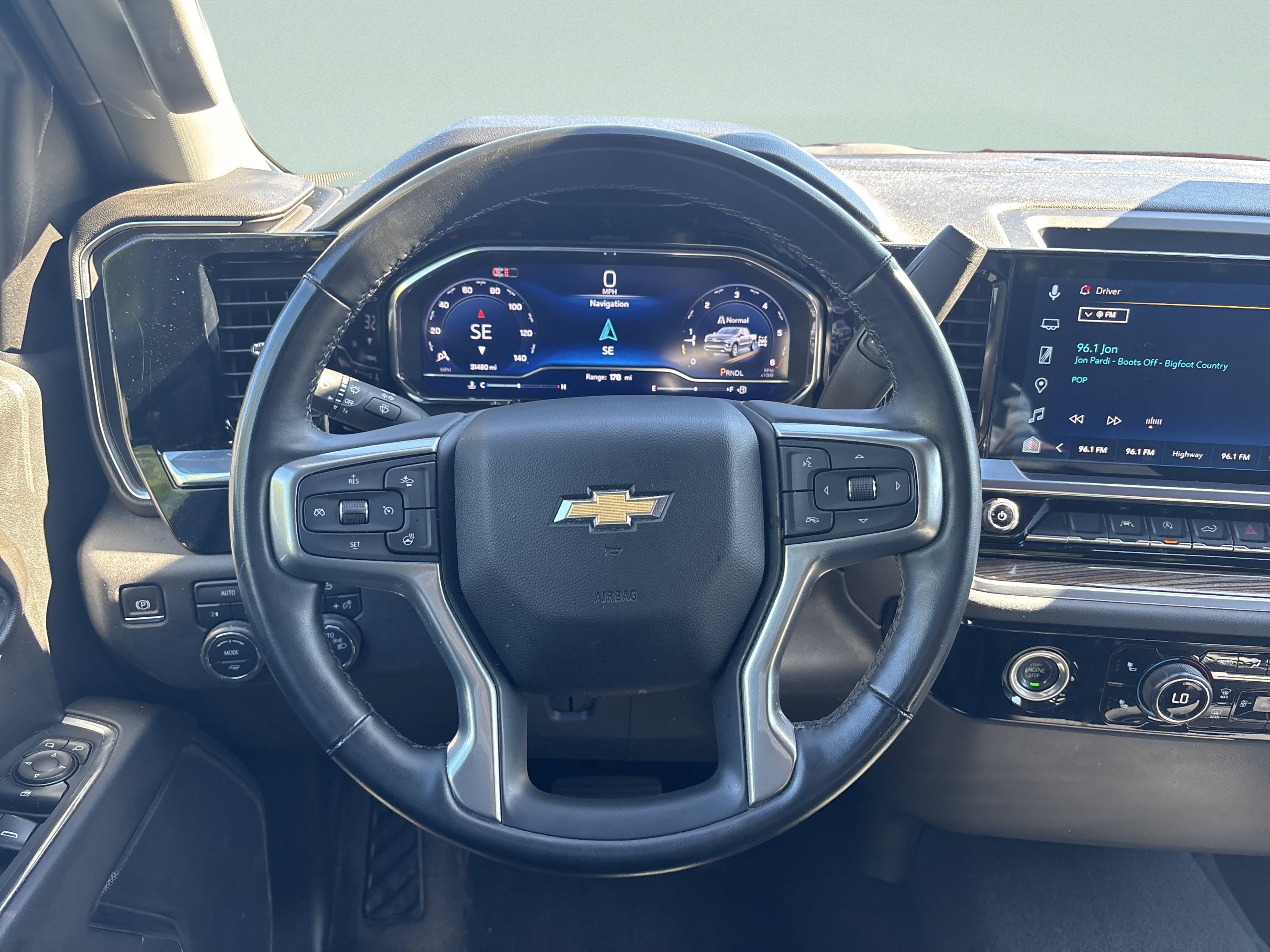 Used 2024 Chevrolet Silverado 1500 LT AWD/4WD image 24