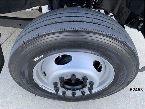 Used 2020 Ford F550 2WD Regular Cab Super Duty w/ XL Value Package image 16