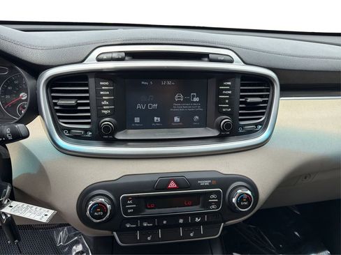 Used 2019 Kia Sorento AWD w/ Option Group 020 image 14