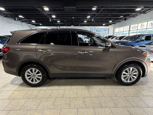 Used 2019 Kia Sorento AWD image 19