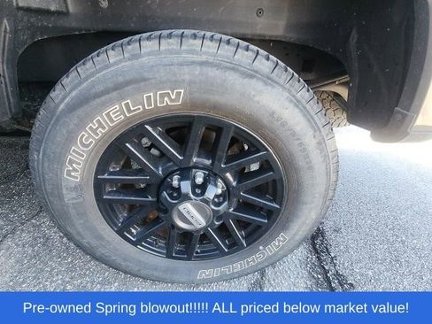 Used 2019 Ford F250 Lariat w/ Lariat Ultimate Package AWD/4WD image 11