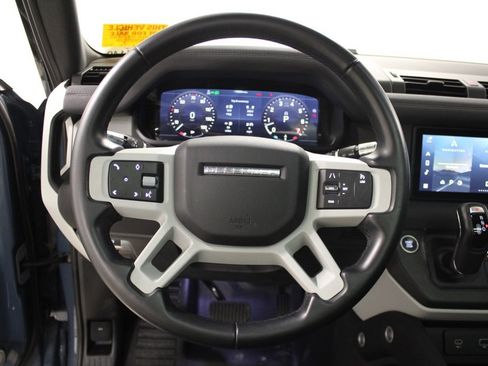 Used 2022 Land Rover Defender 90 X-Dynamic S image 18