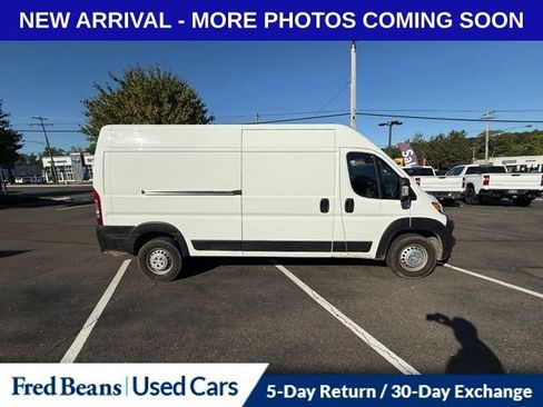 Used 2025 RAM ProMaster 2500 w/ Convenience Group FWD image 11