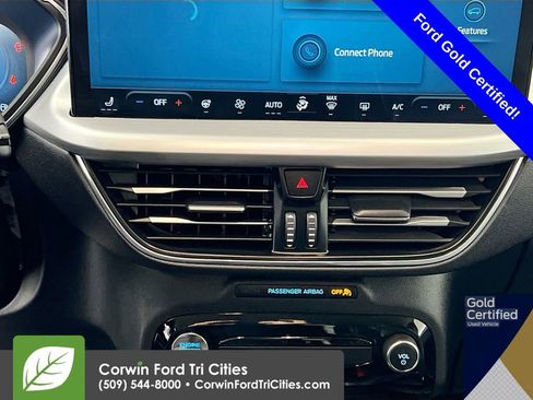 Used 2025 Ford Escape Platinum image 9