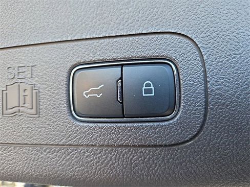 Used 2023 Lincoln Aviator Reserve w/ Equipment Group 201A image 28