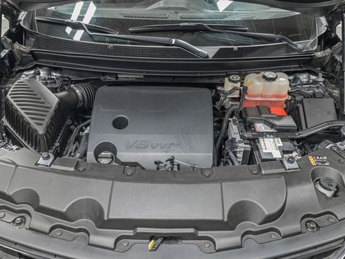 Used 2021 Chevrolet Traverse RS w/ LPO, Floor Liner Package image 11