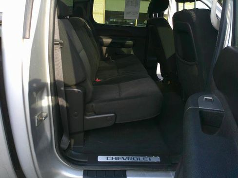 Used 2011 Chevrolet Silverado 1500 LT w/ Z71 Appearance Package image 7