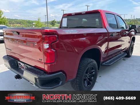 Used 2021 Chevrolet Silverado 1500 LT Trail Boss AWD/4WD image 18