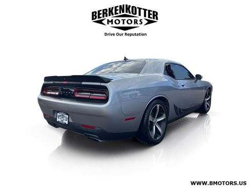Used 2015 Dodge Challenger R/T Plus RWD image 3