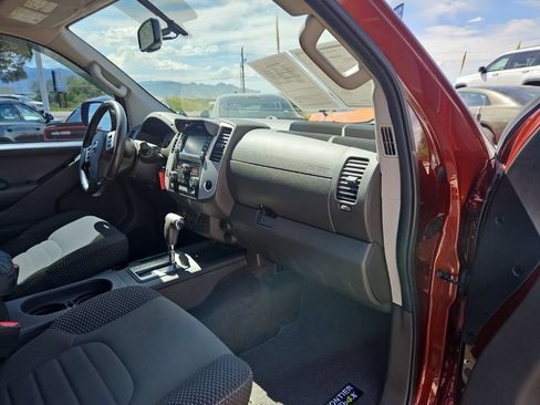 Used 2016 Nissan Frontier PRO-4X AWD/4WD image 19