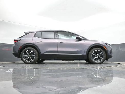 New 2026 Chevrolet Equinox EV LT image 14