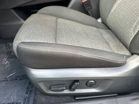 Used 2022 Nissan Rogue SV image 13