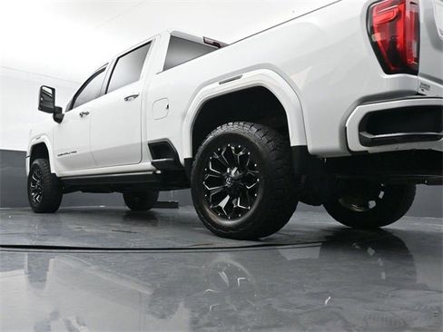 Used 2023 GMC Sierra 3500 Denali w/ Denali Ultimate Package image 43