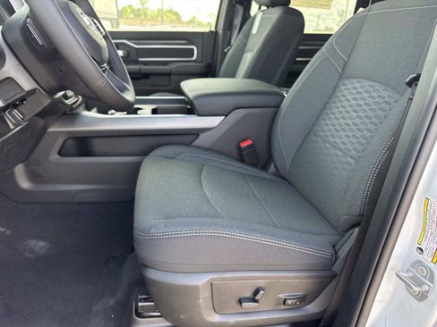 New 2026 RAM 3500 Big Horn AWD/4WD image 11