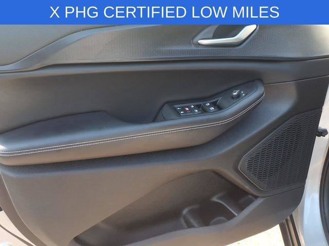 Used 2023 Jeep Grand Cherokee Altitude AWD/4WD image 8