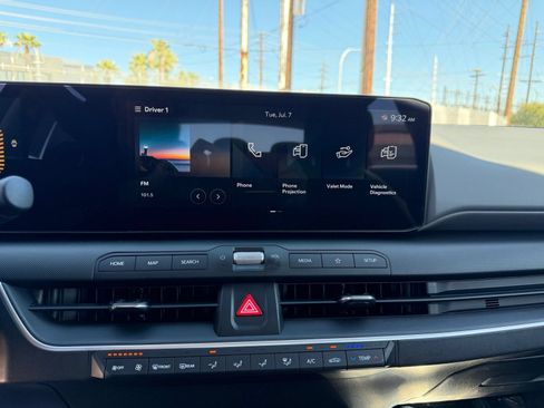 Used 2025 Kia K4 FWD image 17