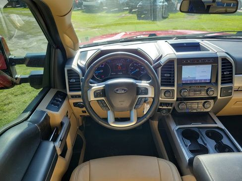 Used 2020 Ford F250 Lariat w/ Lariat Value Package AWD/4WD image 11