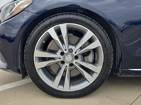 Used 2015 Mercedes-Benz C 300 Sedan image 12