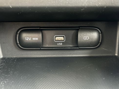 Used 2023 Kia Seltos S image 28