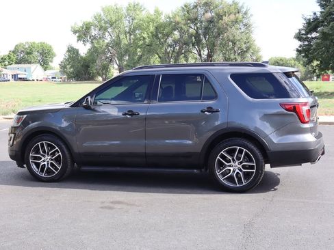 Used 2017 Ford Explorer Sport w/ Equipment Group 401A AWD/4WD image 8