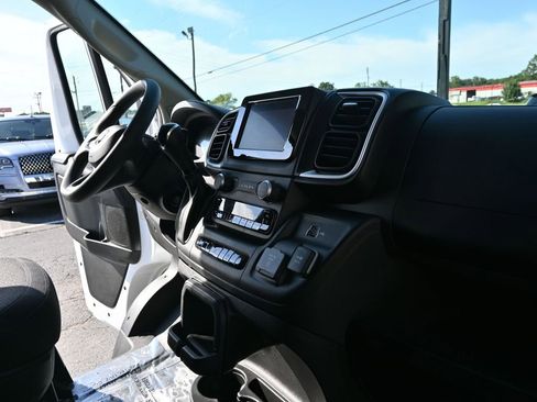 Used 2024 RAM ProMaster 3500 w/ Quick Order Package 22G SLT FWD image 12